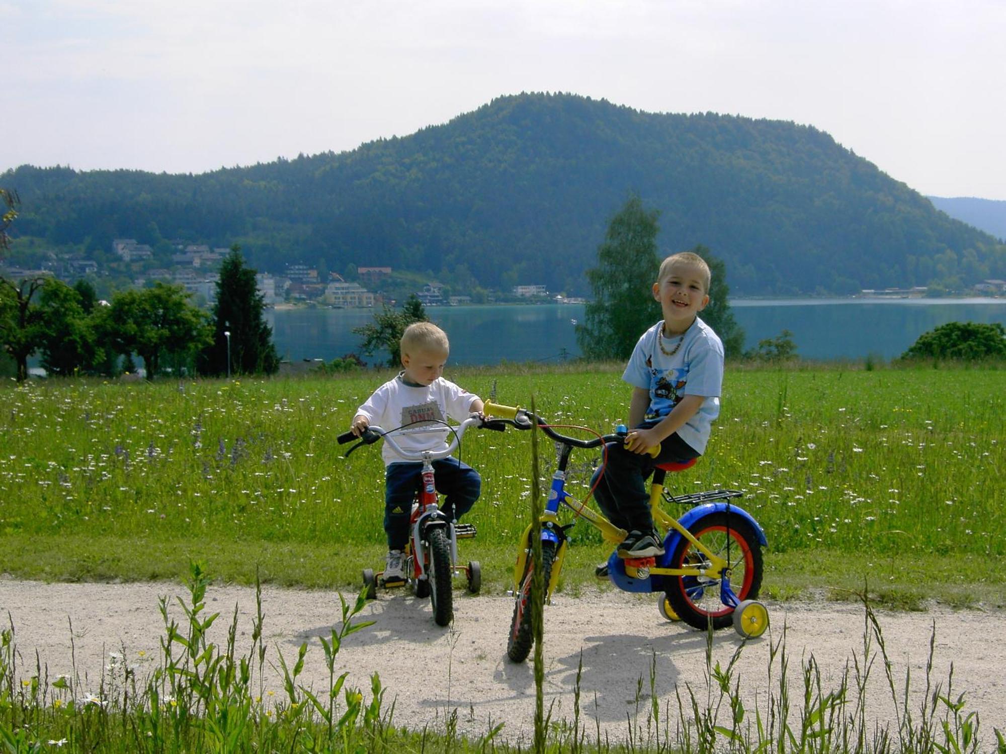 Gaestehaus Uggowitzer Drobollach am Faaker See Esterno foto